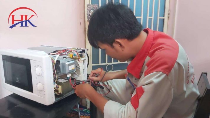 sửa lò vi sóng quận Phú Nhuận tại nhà