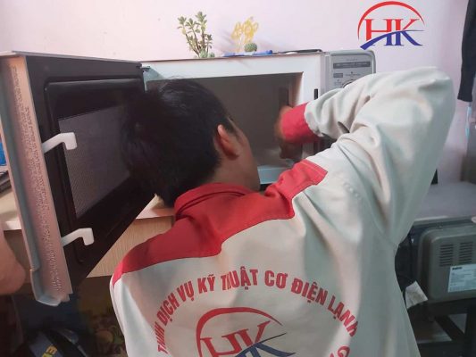 sửa lò vi sóng quận Tân Phú tại nhà