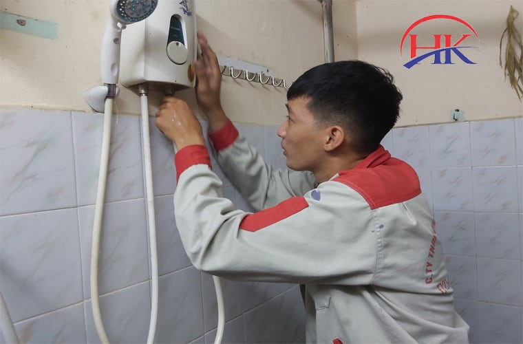 sửa máy nước nóng quận Bình Tân tại nhà