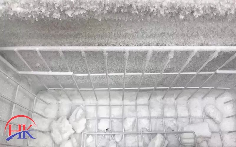 tủ đông alaska bị đóng tuyết