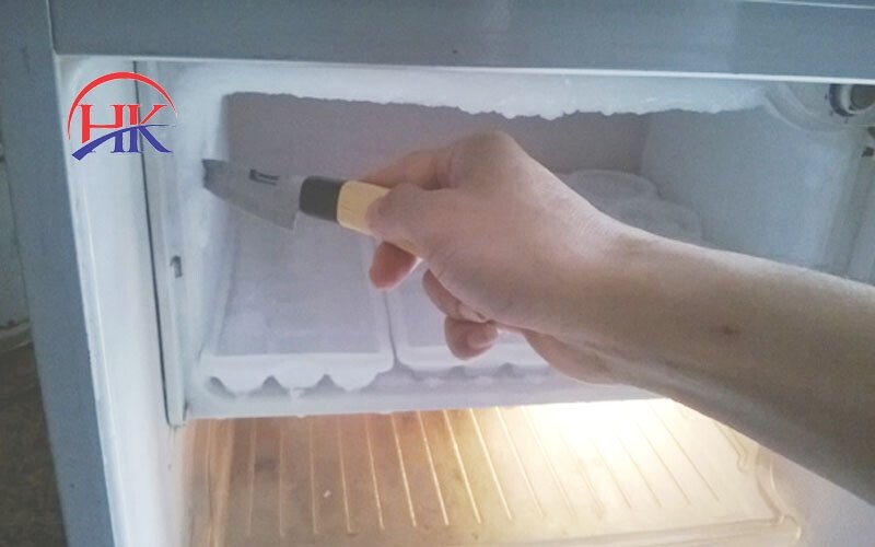 thủng dàn lạnh tủ lạnh mini