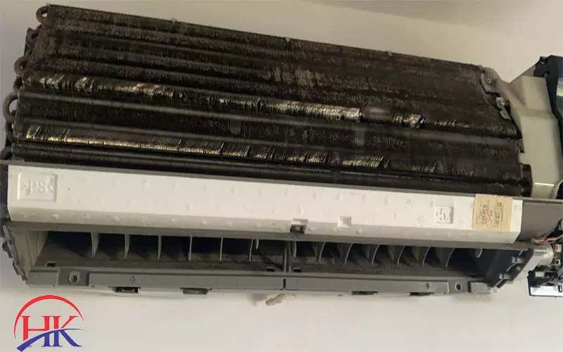 Dịch Vụ Sửa Máy Lạnh Sharp Nhanh Chóng - Gọi Ngay Kẻo Lỡ! Máy lạnh Sharp bị bám tuyết dàn lạnh