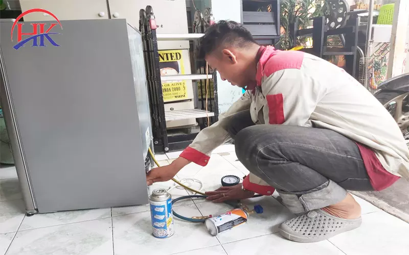 Bơm Gas Tủ Lạnh Giá Bao Nhiêu – Cập Nhật Bảng Giá Mới Nhất Nạp gas tủ lạnh giá bao nhiêu