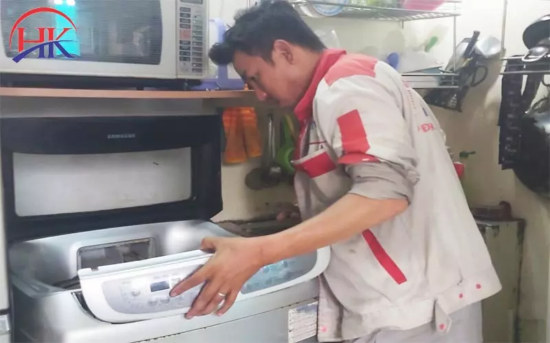 Máy Giặt Toshiba Không Lên Nguồn? Nên Tự Sửa Hay Gọi Thợ? Thợ sửa máy giặt Toshiba không lên nguồn tại Điện Lạnh HK