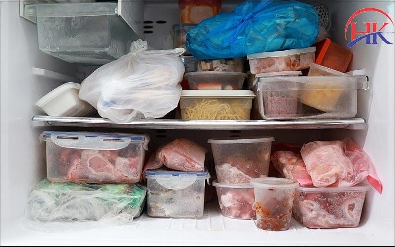 Chứa quá nhiều thức ăn trong tủ lạnh