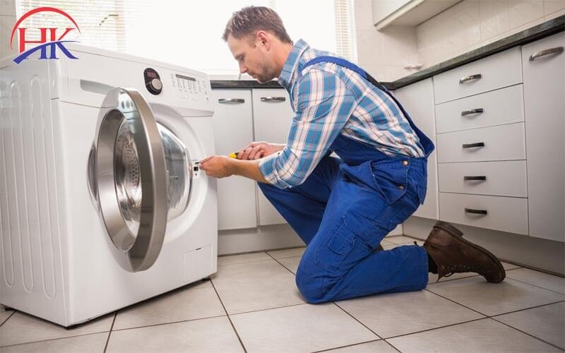 Thợ sửa máy giặt không vào điện