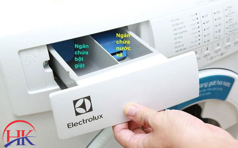 Ngăn chứa nước giặt của máy giặt Electrolux