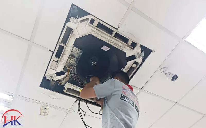Sửa Hệ Thống Điều Hòa Trung Tâm Tại Nhà TPHCM, Có Mặt Sau 30 Phút Thợ sửa máy lạnh trung tâm tại Điện Lạnh HK