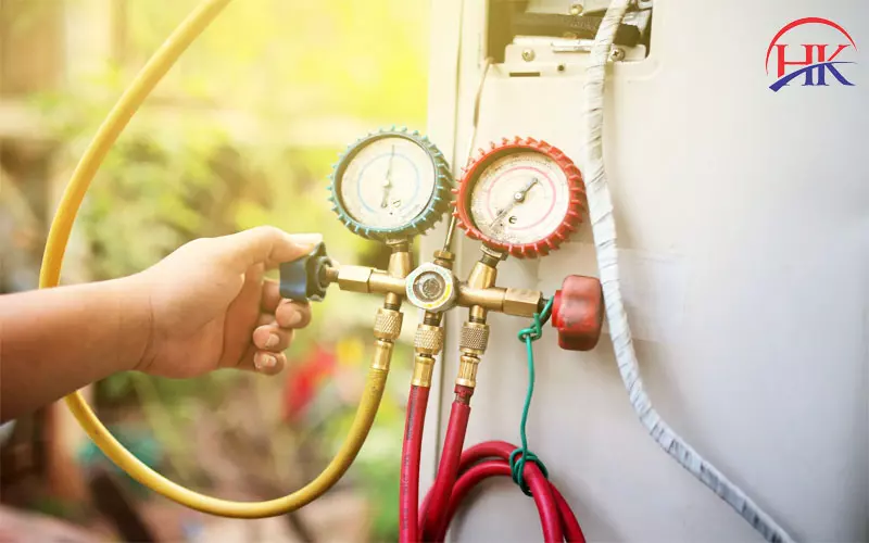 Chuyên Gia Chia Sẻ Cách Bơm Gas Máy Lạnh Giúp Kéo Dài Tuổi Thọ Thợ bơm ga máy lạnh
