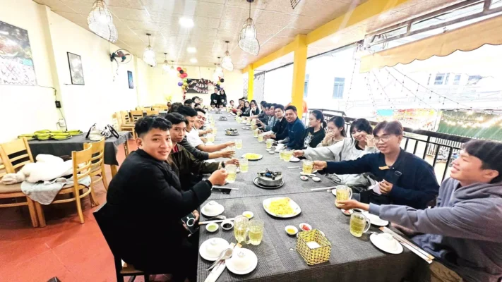 Hoạt Động Du Lịch Tại Công Ty Điện Lạnh HK 19